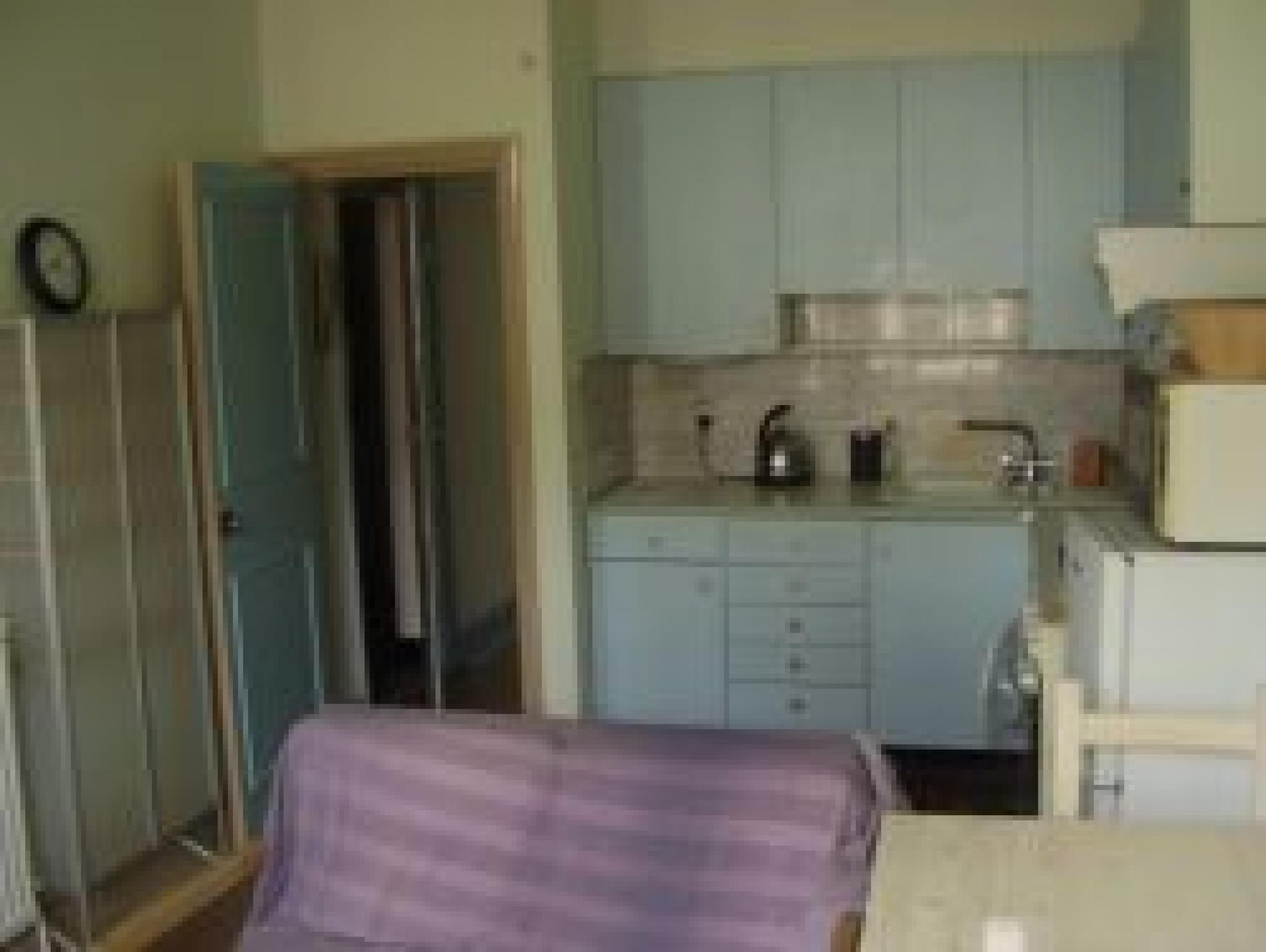 			GOOD VALUE, 2 Bedroom, 1 bath, 1 reception Flat			 Mill Lane, WEST HAMPSTEAD NW6 NW6